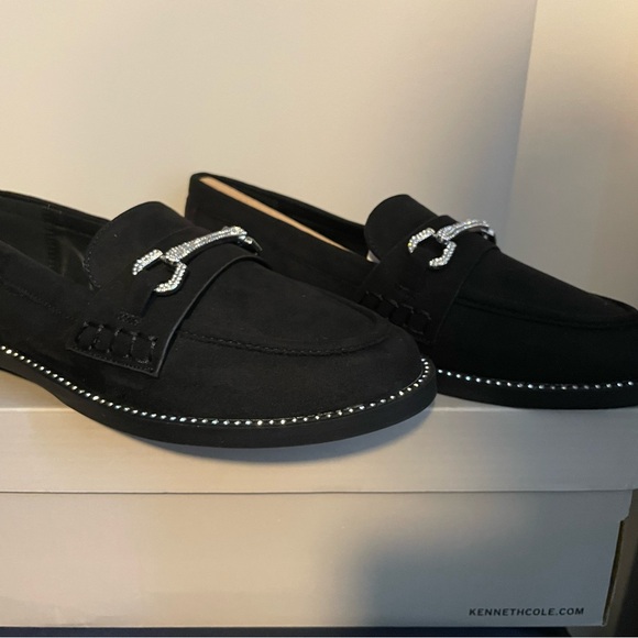 Kenneth Cole Shoes - NWT Women’s Kenneth Cole Black Slip-On Loafers